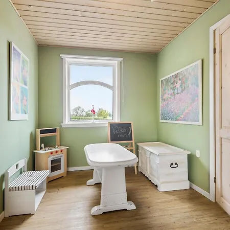 Cozy In Outrup With Wifi Apartment